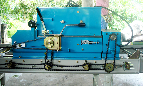 เครื่องโรยกล้ากึ่งอัตโนมัติ SR-K800THL