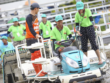 โครงการ KAMP (Kubota Agricultural Machinery Practice Center)