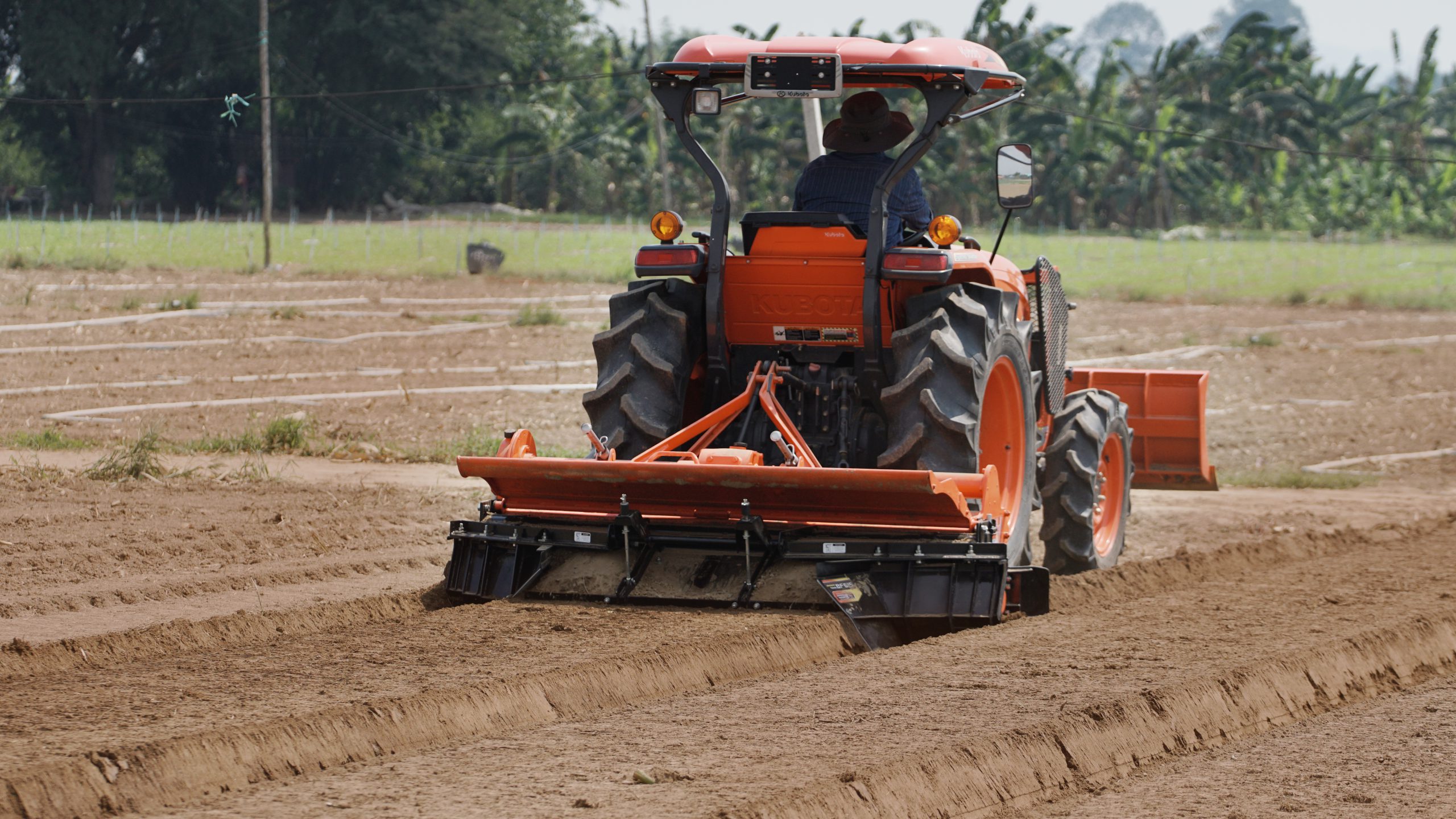 อุปกรณ์ยกร่องคูโบต้า BF615