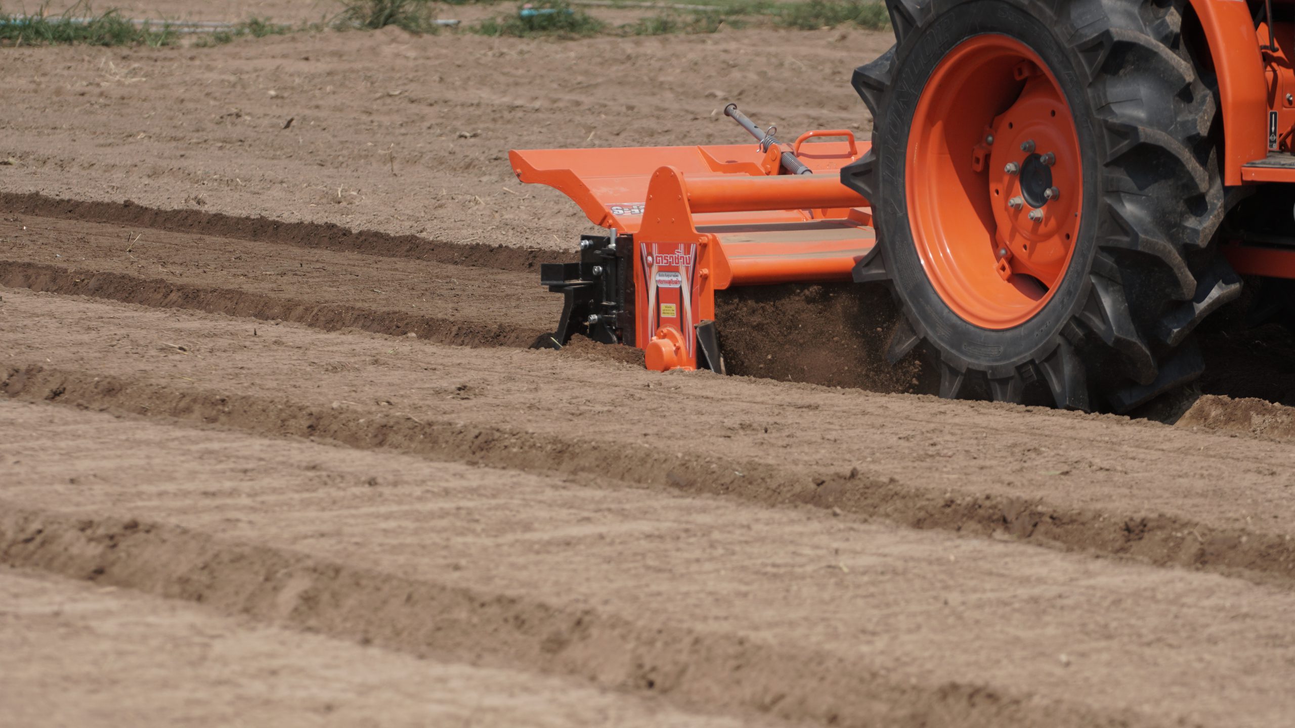 อุปกรณ์ยกร่องคูโบต้า BF615