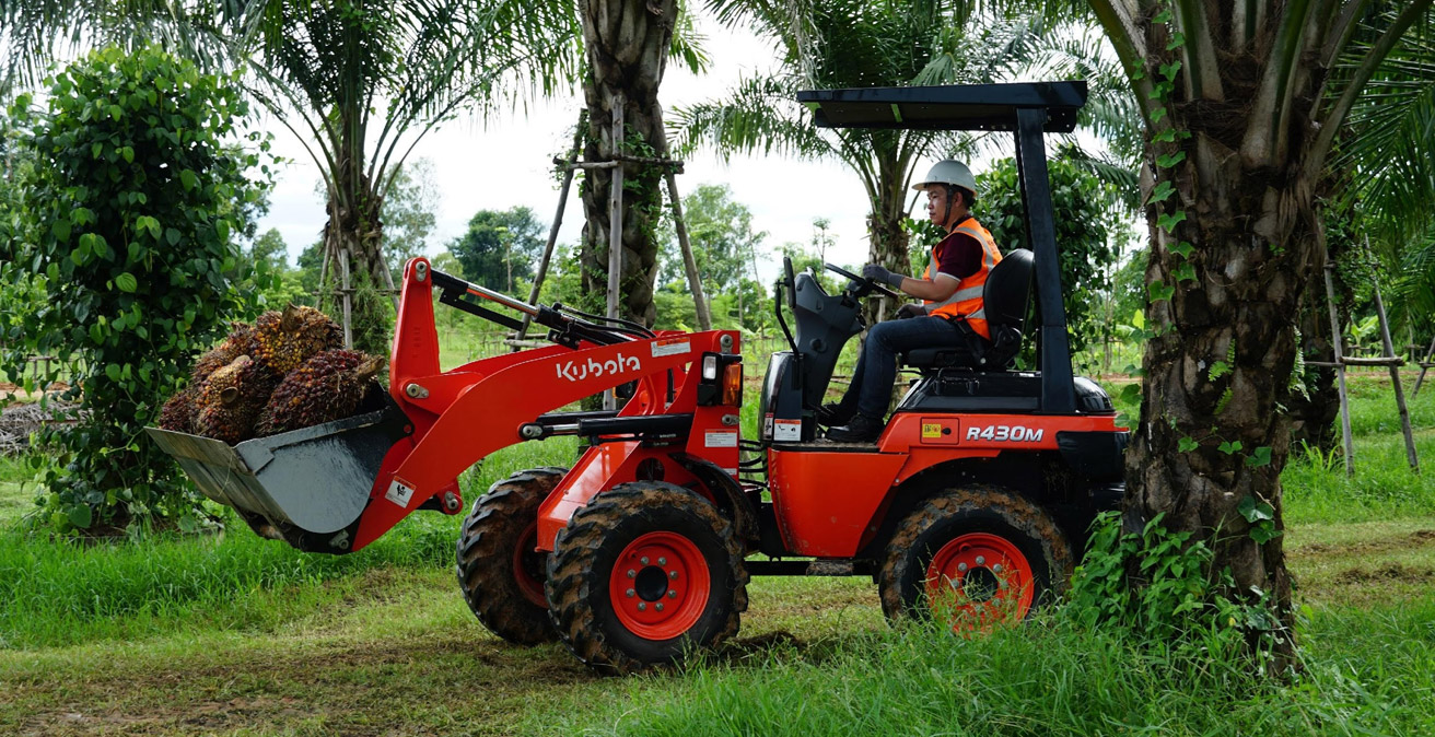 รถตักล้อยาง R430M