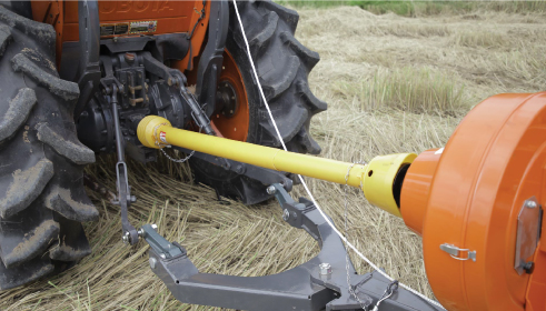 เครื่องอัดฟางรุ่น HB136