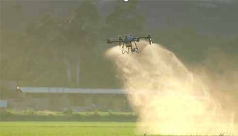 โดรนการเกษตรุ่น AGRAS T25P